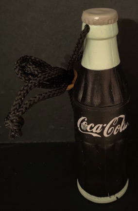 499005-11 € 3,00 coca cola flesje voor klein geld.jpeg